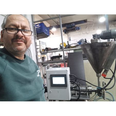 Automated Cosmetic Filling Machine